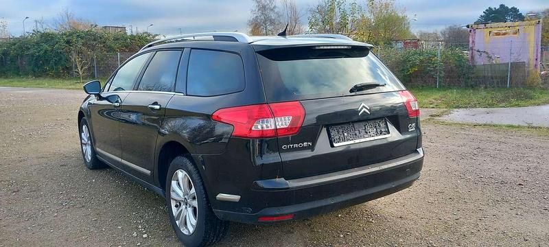 Gebraucht Citroën C5 SELECTION 140 PS (102 kW) 2011 Schwarz Kombi