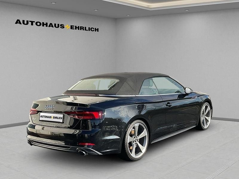 Gebraucht Audi A5 Cabriolet Sport 190 PS (139 kW) 2018 Mythosschwarz metallic Cabrio