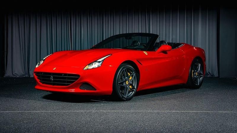Rot Gebraucht 2014 Ferrari California Cabrio | 142.800 € (Teuer) - Bild 1/4