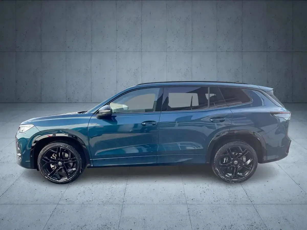 Usata VW Tayron R-line 193 CV (141 kW) 2025 Blu SUV