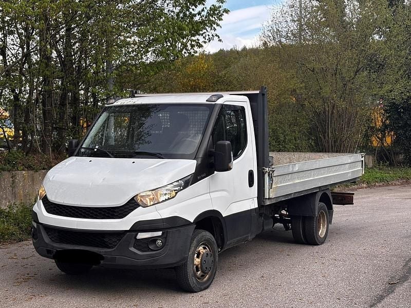 Second-hand Iveco Daily 150 CP (110 kW) 2017 Alb