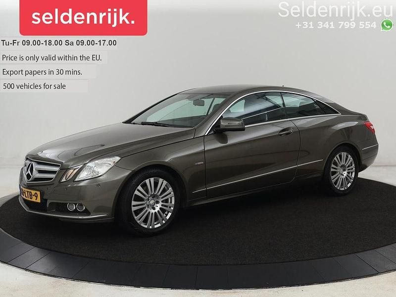 Grau Gebraucht 2010 Mercedes E200 Avantgarde | 8.300 € (Fairer Preis) - Bild 1/4