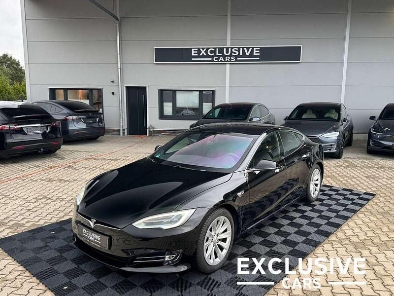 Solid black Gebraucht 2019 Tesla Model S Kleinwagen | 29.950 € (Superpreis) - Bild 1/4