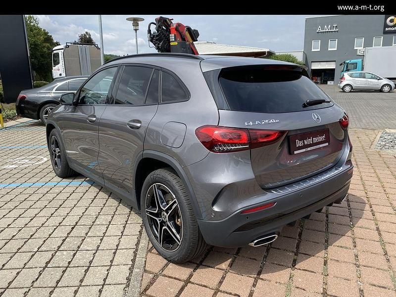Gebraucht Mercedes GLA250 AMG 218 PS (160 kW) 2021 Grau metallic SUV