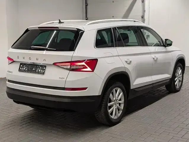 Gebraucht Skoda Kodiaq Style 200 PS (147 kW) 2021 Moonweissmet. SUV