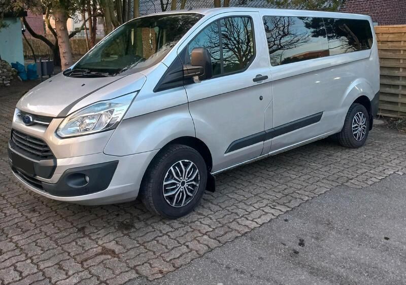 Grau Gebraucht 2015 Ford Transit Custom Van / Kleinbus | 14.500 € (Fairer Preis) - Bild 1/4