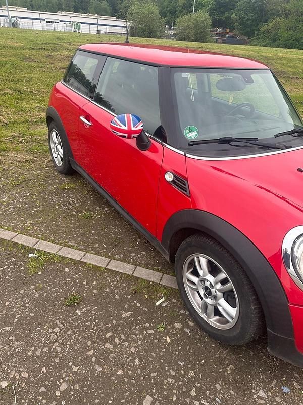 Gebraucht Mini Cooper 122 PS (89 kW) 2011 Rot Kleinwagen