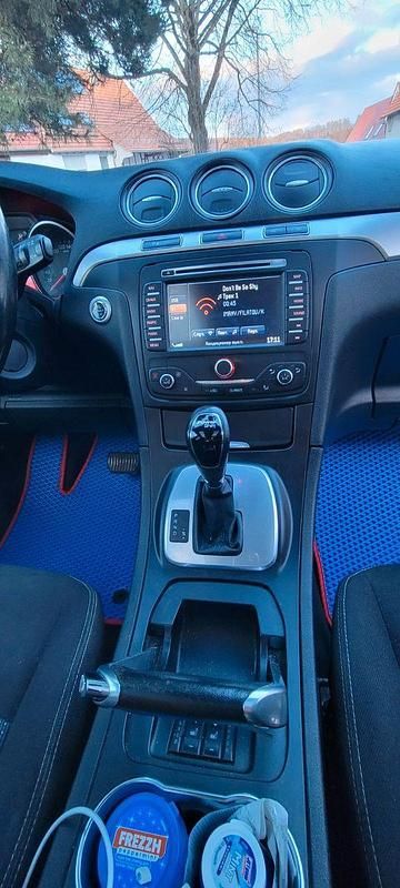 Gebraucht Ford Galaxy 163 PS (119 kW) 2014 Weiß Van / Kleinbus