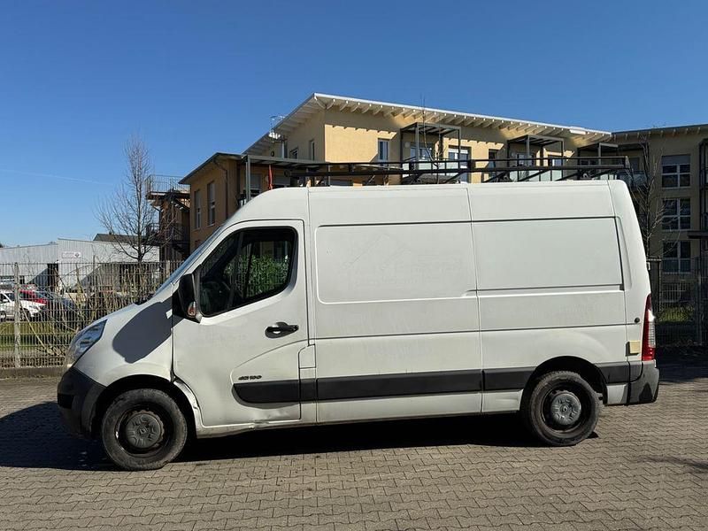 Gebraucht Renault Master 101 PS (74 kW) 2011 Weiß Van / Kleinbus