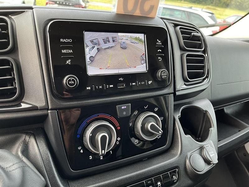 Gebraucht Fiat Ducato 140 PS (102 kW) 2024 Weiss Van