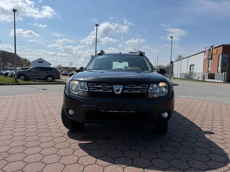 Second-hand Dacia Duster Basis 105 CP (77 kW) 2017 Negru SUV