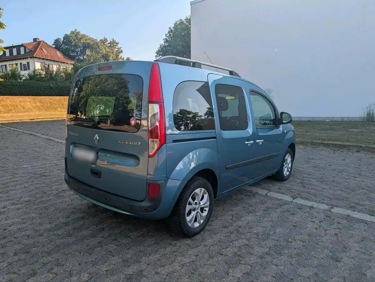 Gebraucht Renault Kangoo LIMITED 114 PS (83 kW) 2017 Blau Van / Kleinbus