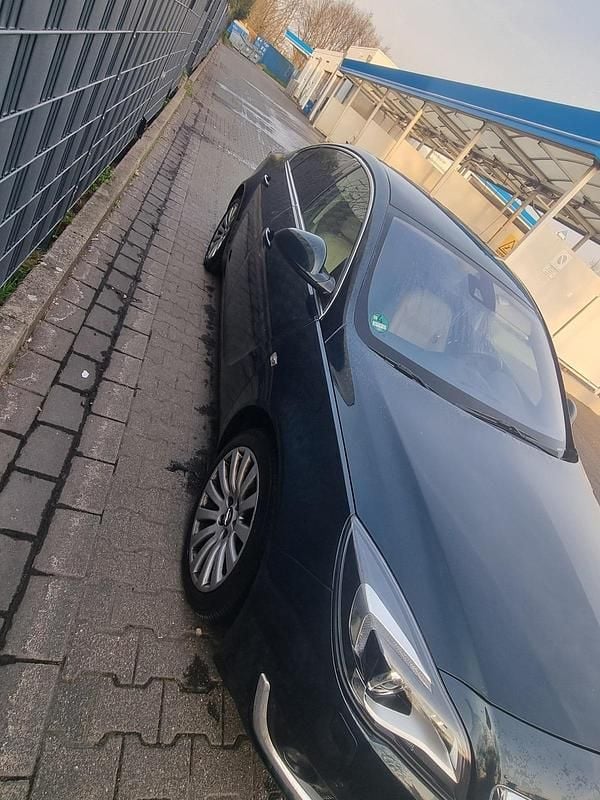 Gebraucht Opel Insignia 196 PS (144 kW) 2014 Grün Limousine
