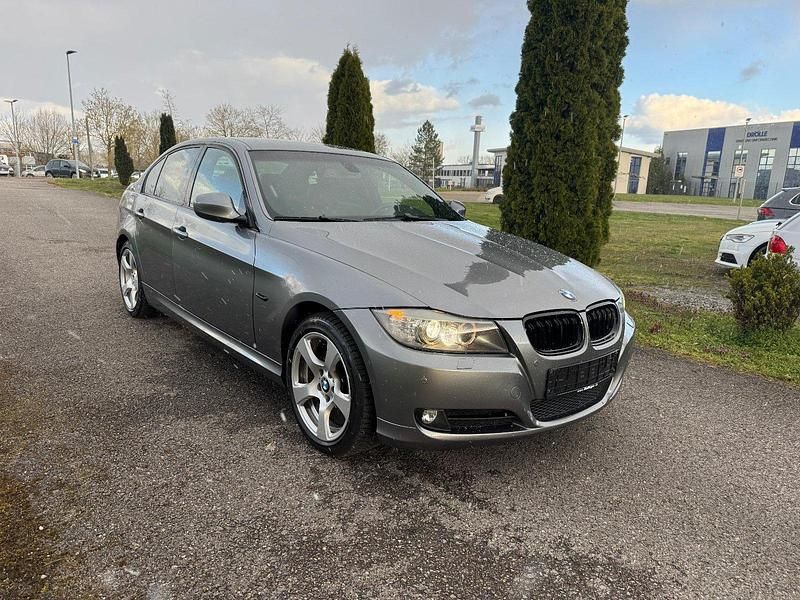Second-hand BMW 318 143 CP (105 kW) 2009 Gri Berlinǎ