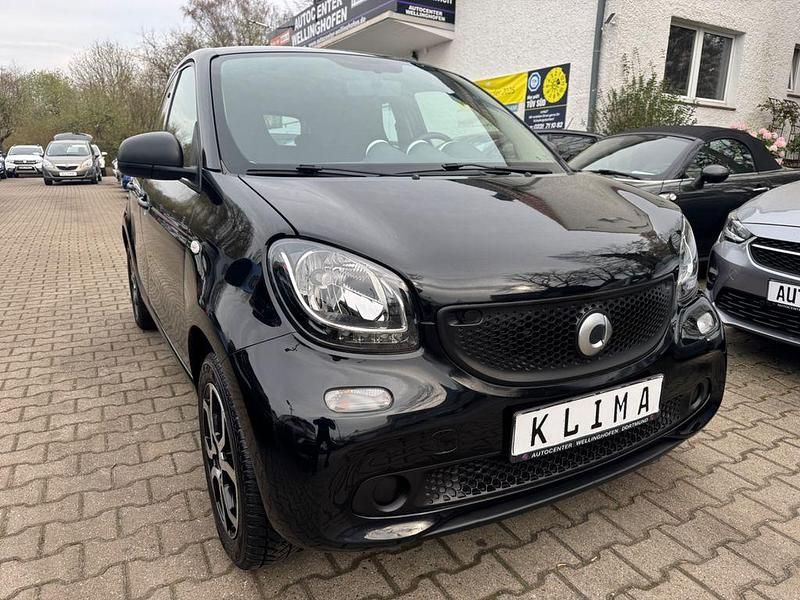 Gebraucht Smart ForFour 61 PS (44 kW) 2016 Schwarz Kleinwagen