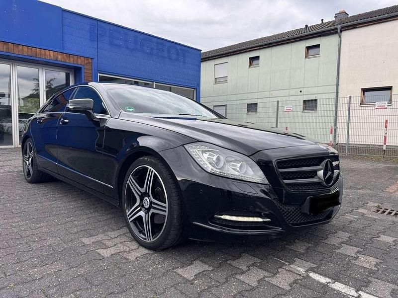 Schwarz Gebraucht 2011 Mercedes CLS350 AMG Coupé | 16.990 € (Guter Preis) - Bild 1/4