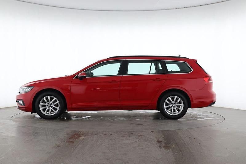 Gebraucht VW Passat Business+ 122 PS (89 kW) 2020 Tornadorot Kombi