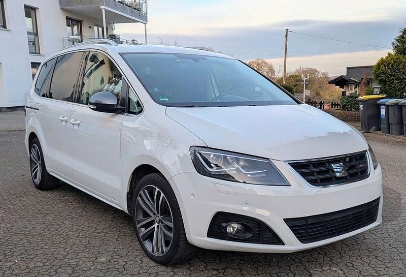 Weiß Gebraucht 2018 Seat Alhambra FR-Line Van / Kleinbus | 30.000 € (Etwas zu teuer) - Bild 1/4