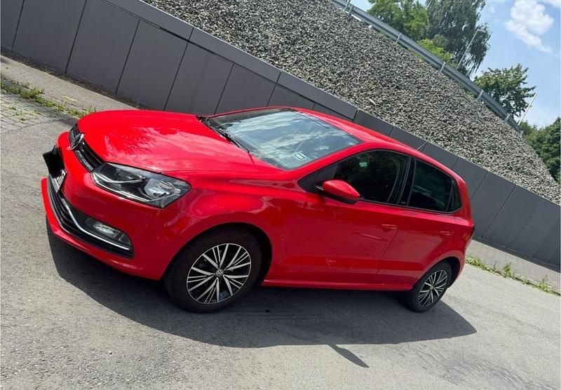 Rot Gebraucht 2017 VW Polo Allstar Limousine | 9.200 € (Fairer Preis) - Bild 1/4