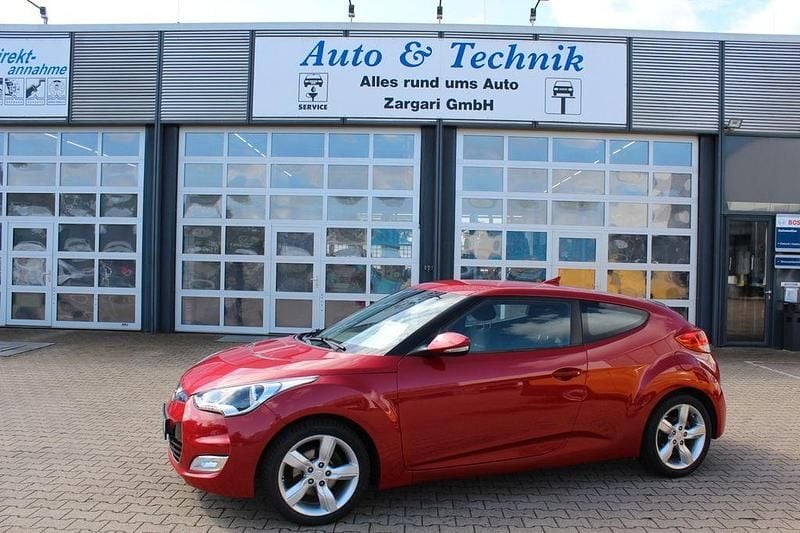 Rot Gebraucht 2012 Hyundai Veloster Style Kleinwagen | 6.890 € (Fairer Preis) - Bild 1/4