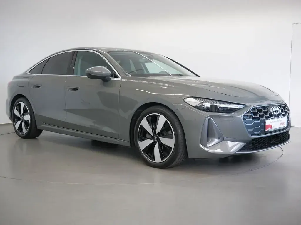 Gebraucht Audi A5 Ambiente 204 PS (150 kW) 2025 Chronosgrau metallic Limousine