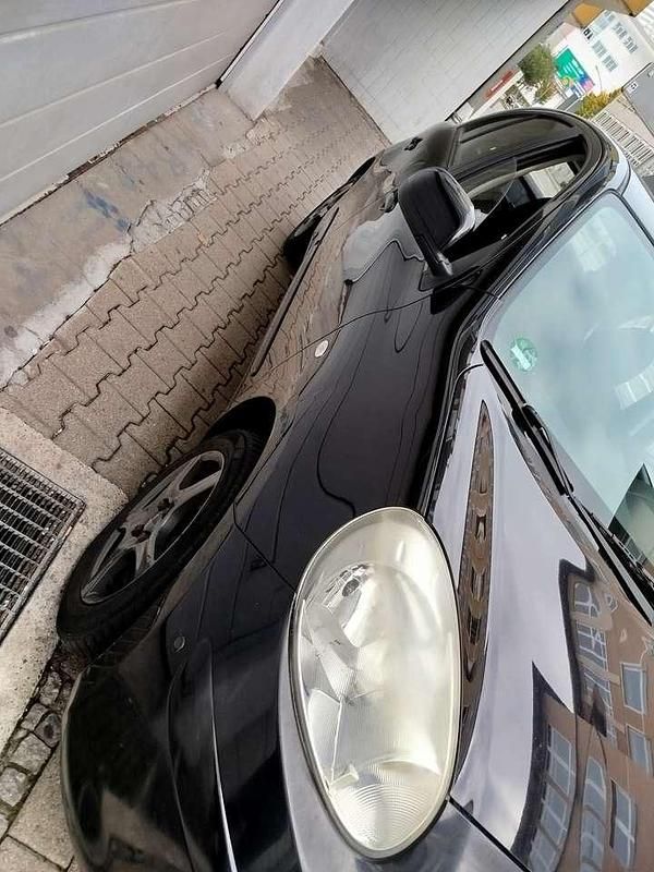 Gebraucht Nissan Micra Acenta 80 PS (58 kW) 2011 Schwarz Kleinwagen