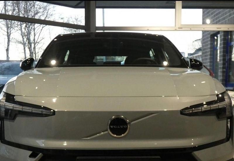 Gebraucht Volvo EX30 Plus 200 kW (272 PS) 2024 Grau SUV