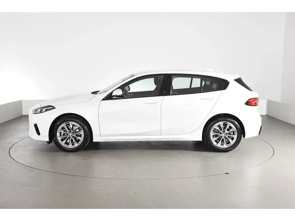 Gebraucht BMW 120 Performance 156 PS (114 kW) 2025 Weiss Kleinwagen