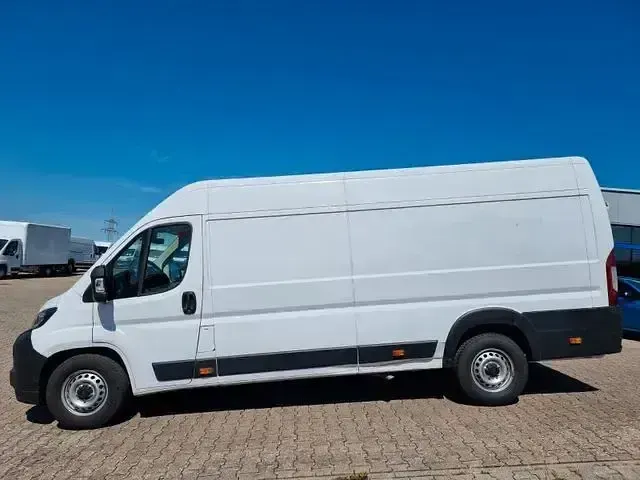 Gebraucht Peugeot Boxer 180 PS (132 kW) 2024 Andere Van