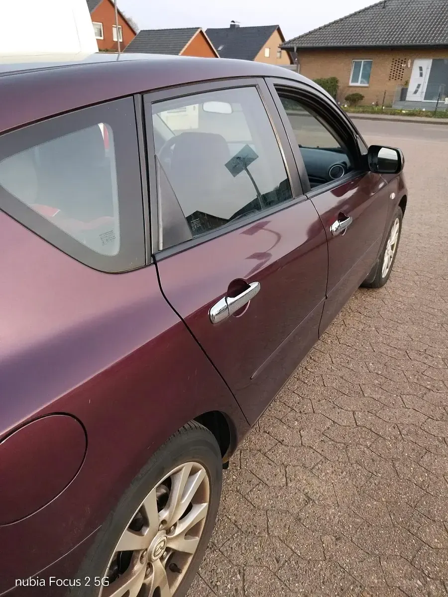 Gebraucht Mazda 3 105 PS (77 kW) 2007 Andere farben Kombi