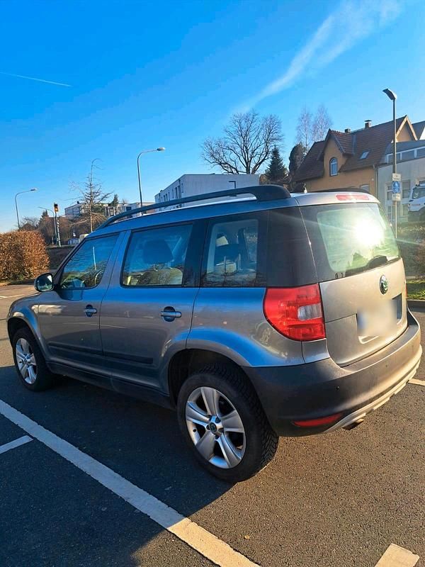 Gebraucht Skoda Yeti 105 PS (77 kW) 2010 Grau SUV