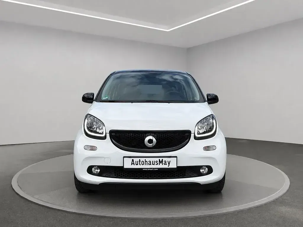 Gebraucht Smart ForFour Prime 90 PS (66 kW) 2019 Weiß Kleinwagen