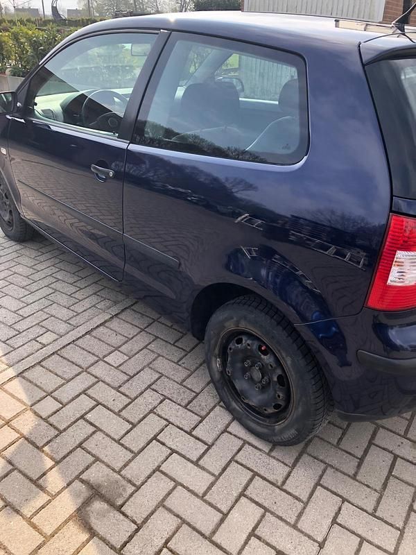 Gebraucht VW Polo 63 PS (46 kW) 2003 Blau Kleinwagen