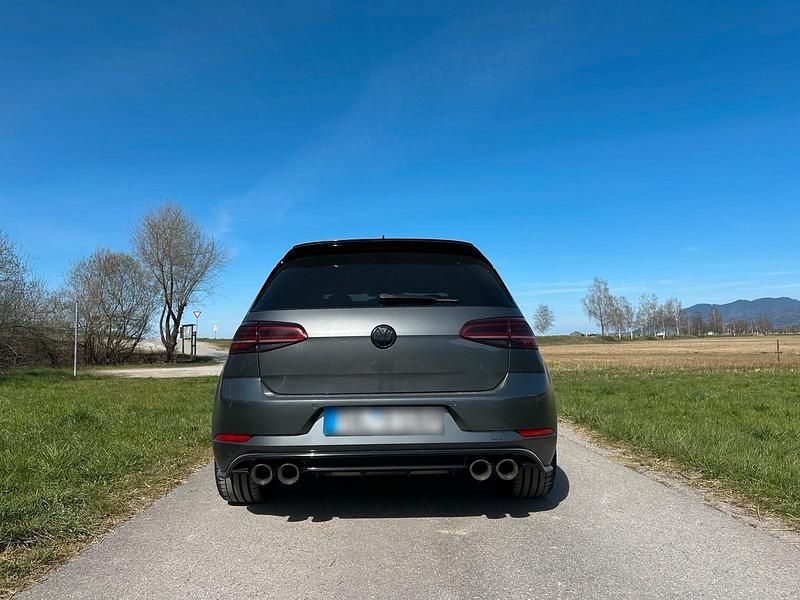 Gebraucht VW Golf VII Pro 480 PS (353 kW) 2019 Grau Limousine