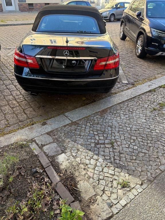 Usata Mercedes E250 Elegance 204 CV (150 kW) 2010 Nero Cabrio