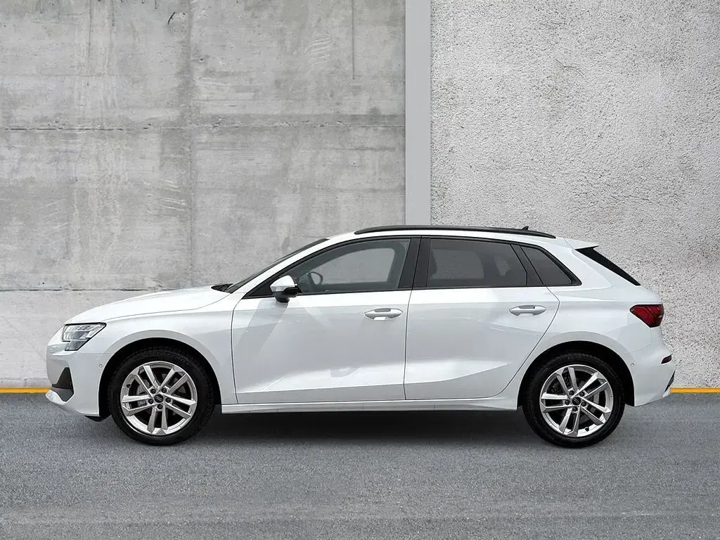 Gebraucht Audi A3 Comfort 116 PS (85 kW) 2025 Weiß Limousine