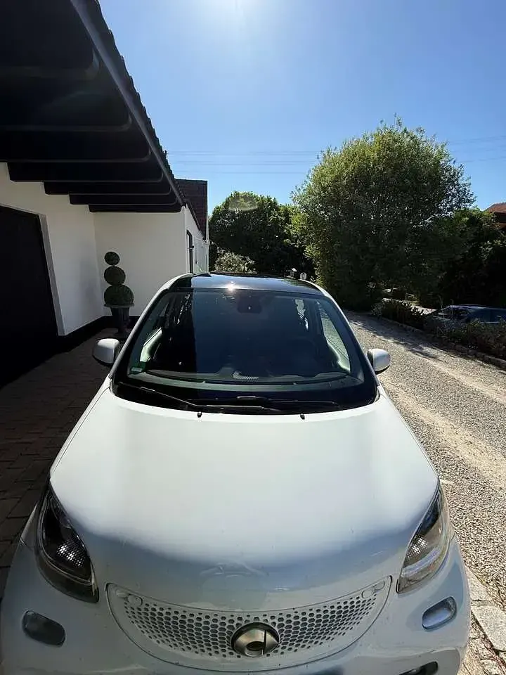 Gebraucht Smart ForFour 90 PS (66 kW) 2019 Weiß Kleinwagen