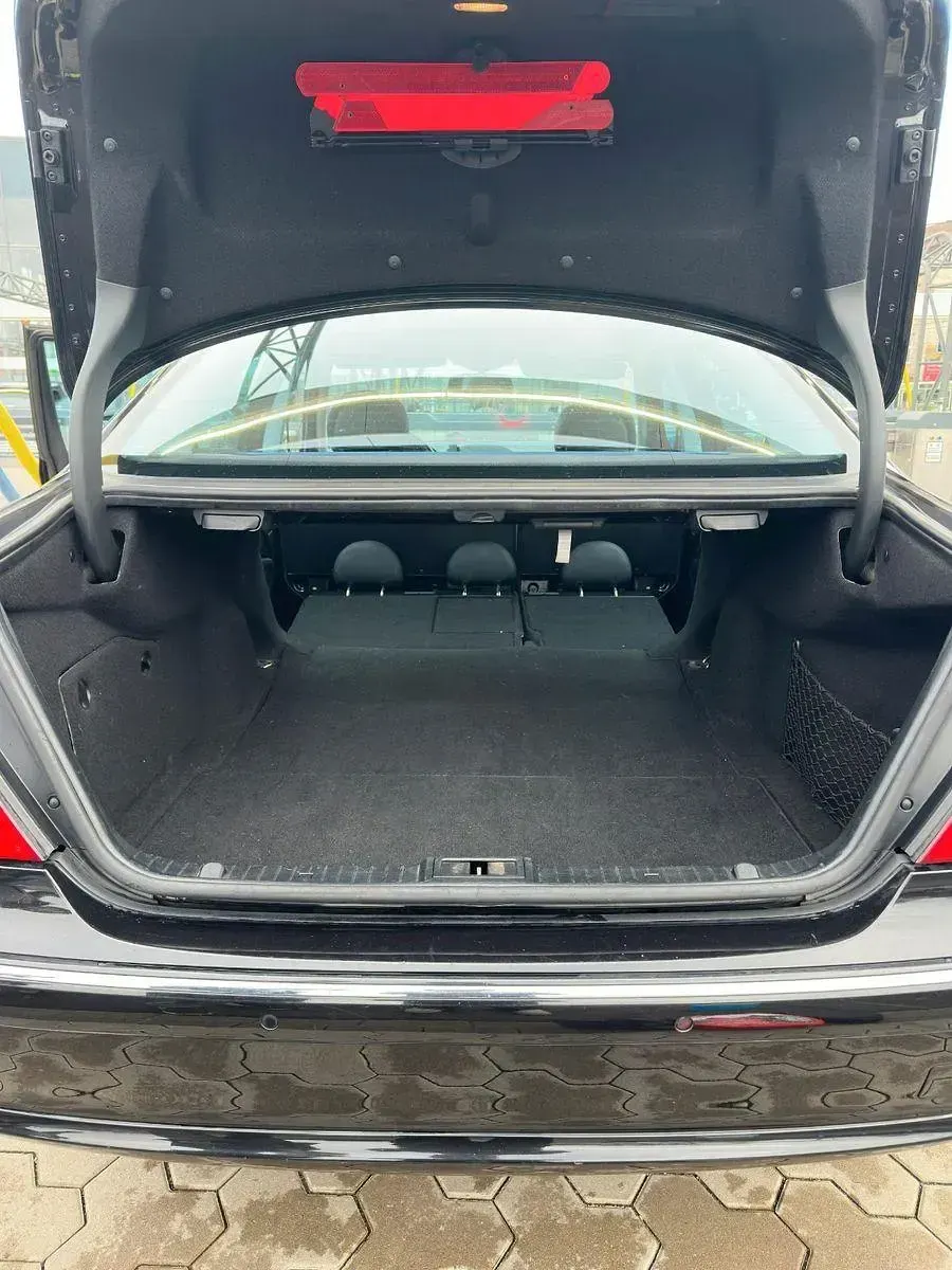 Gebraucht Mercedes E300 Avantgarde 211 PS (155 kW) 2008 Schwarz Limousine