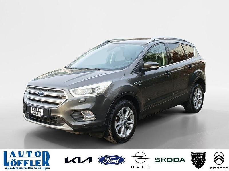 Grau Gebraucht 2017 Ford Kuga Titanium SUV | 16.911 € (Fairer Preis) - Bild 1/4