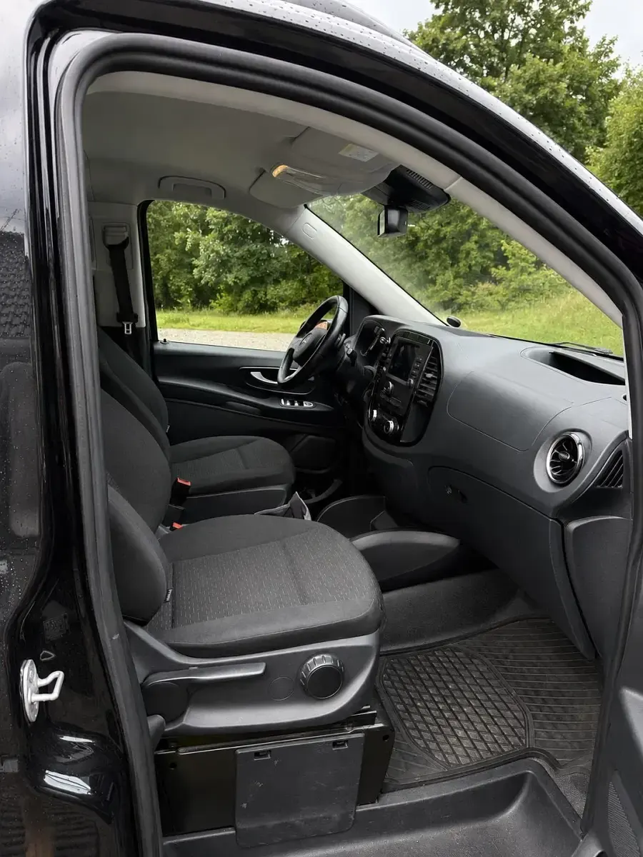 Gebraucht Mercedes Vito 163 PS (119 kW) 2021 Schwarz Van