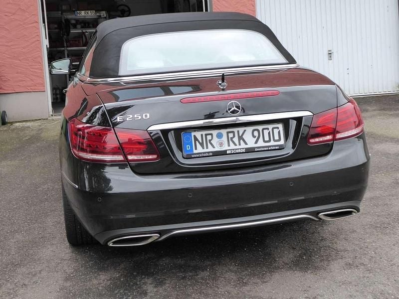 Second-hand Mercedes E250 211 CP (155 kW) 2014 Negru Cabrio