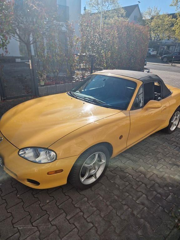 Gebraucht Mazda MX5 110 PS (80 kW) 2002 Gelb Cabrio