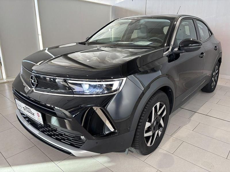 Diamant schwarz metallic Gebraucht 2021 Opel Mokka-e Elegance SUV | 17.690 € (Etwas zu teuer) - Bild 1/4