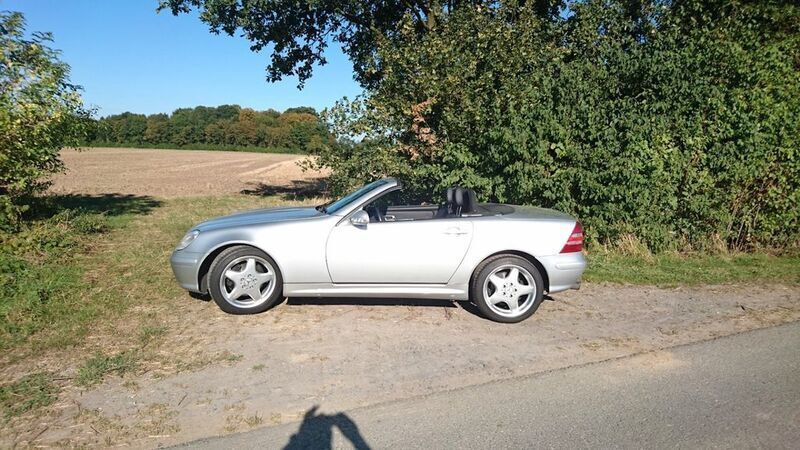 Silber Gebraucht 2001 Mercedes SLK320 Cabrio | 9.500 € (Etwas zu teuer) - Bild 1/4