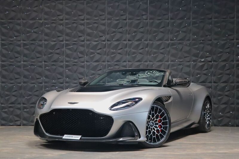 Grau Gebraucht 2023 Aston Martin DBS Cabrio | 420.000 € - Bild 1/4