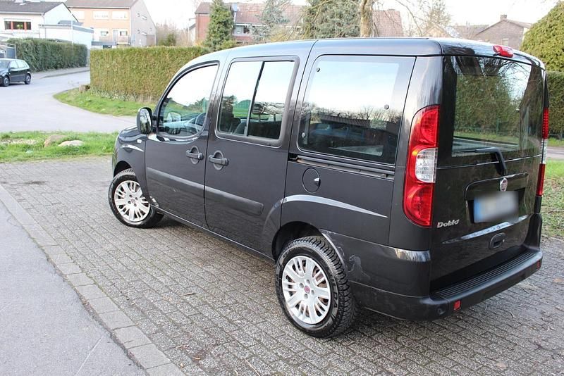 Gebraucht Fiat Doblò Dynamic 77 PS (56 kW) 2008 Schwarz Van / Kleinbus