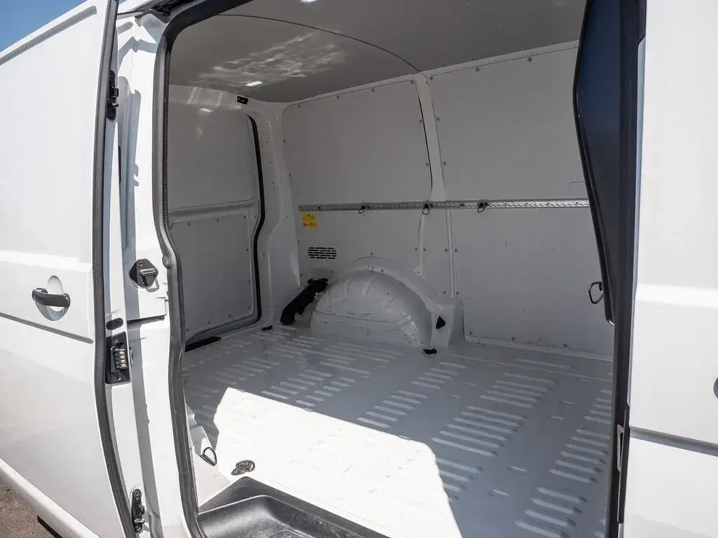 Używany VW T6.1 90 KM (66 kW) 2022 Biały Van