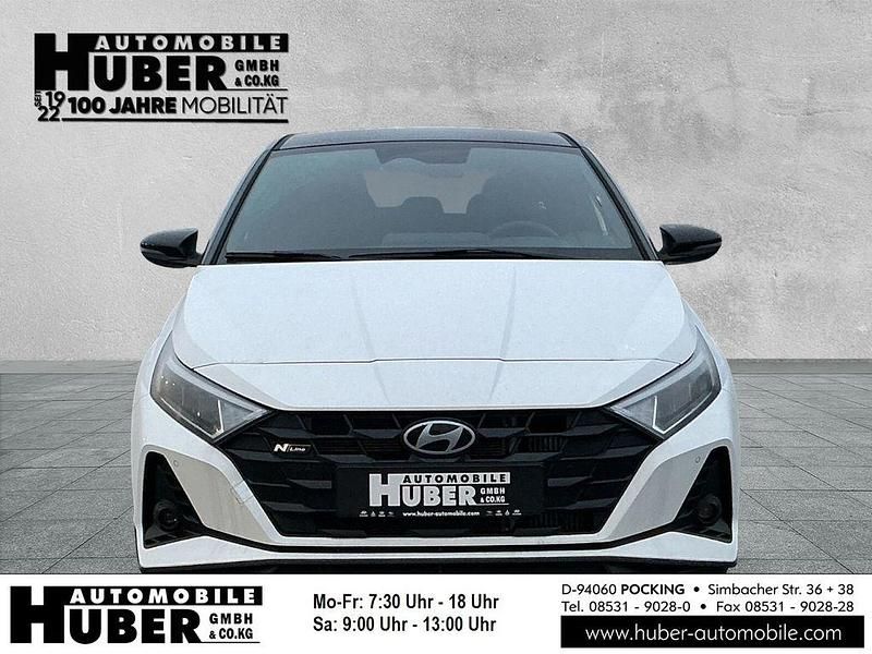 Schwarz metallic Neu 2025 Hyundai i20 N Line Limousine | 24.690 € (Fairer Preis) - Bild 1/4