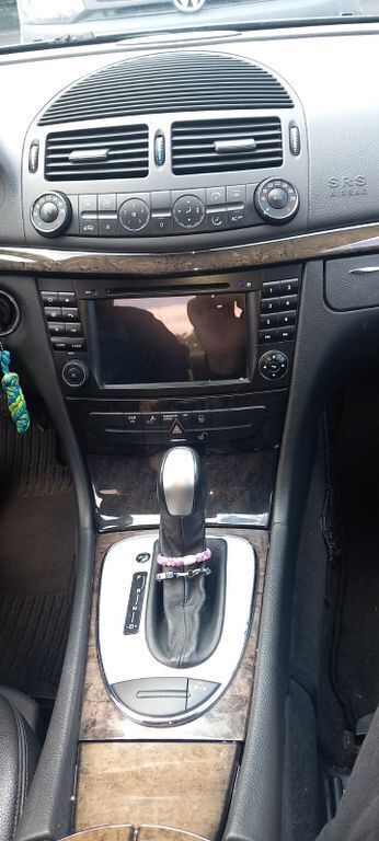 Schwarz Gebraucht 2003 Mercedes E320 Avantgarde Limousine | 4.850 € (Guter Preis) - Bild 1/4
