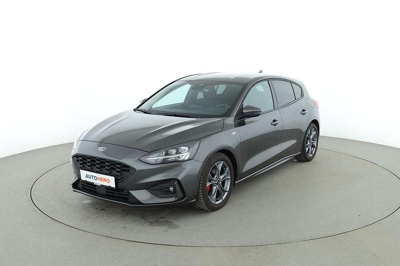 Gebraucht Ford Focus ST-Line X 155 PS (114 kW) 2020 Grau Limousine